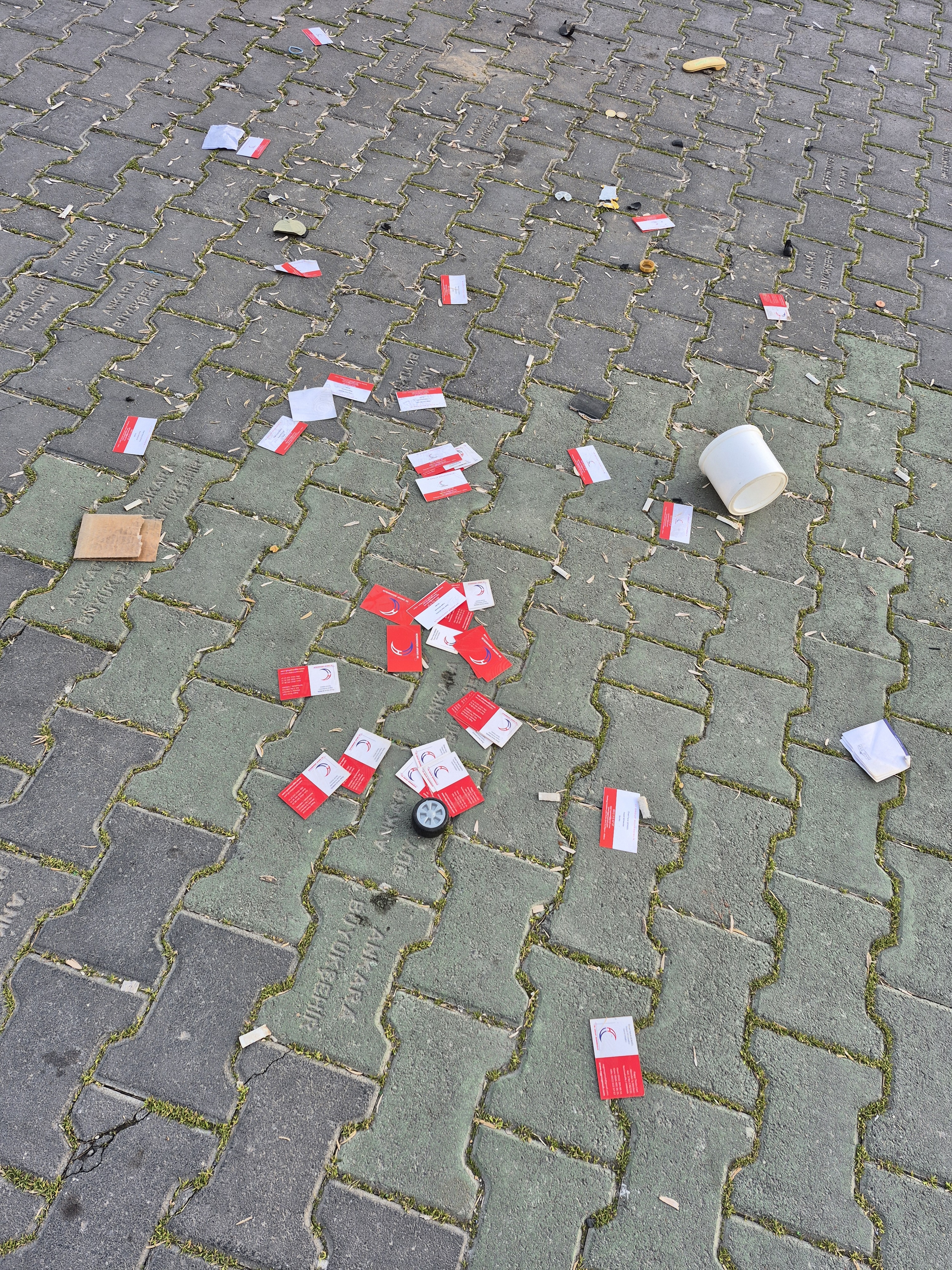 Kirletmeyin dünyamızı!